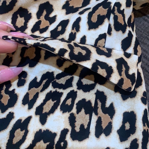Banana Republic leopard print blazer - Picture 7 of 13